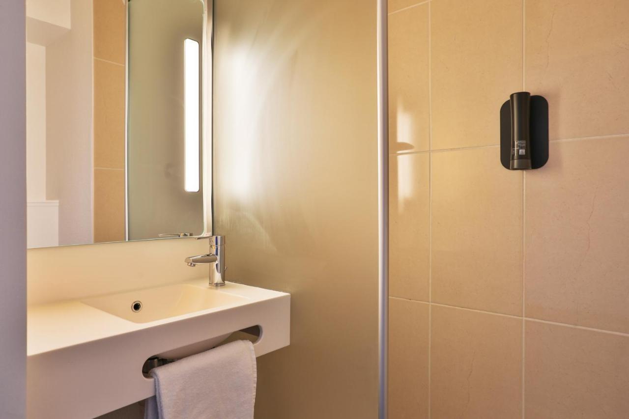 B&B Hotel La Roche-Sur-Yon Mouilleron-le-Captif Exteriör bild