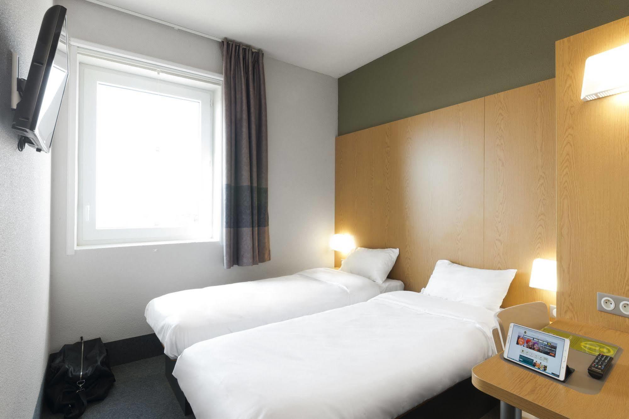 B&B Hotel La Roche-Sur-Yon Mouilleron-le-Captif Exteriör bild
